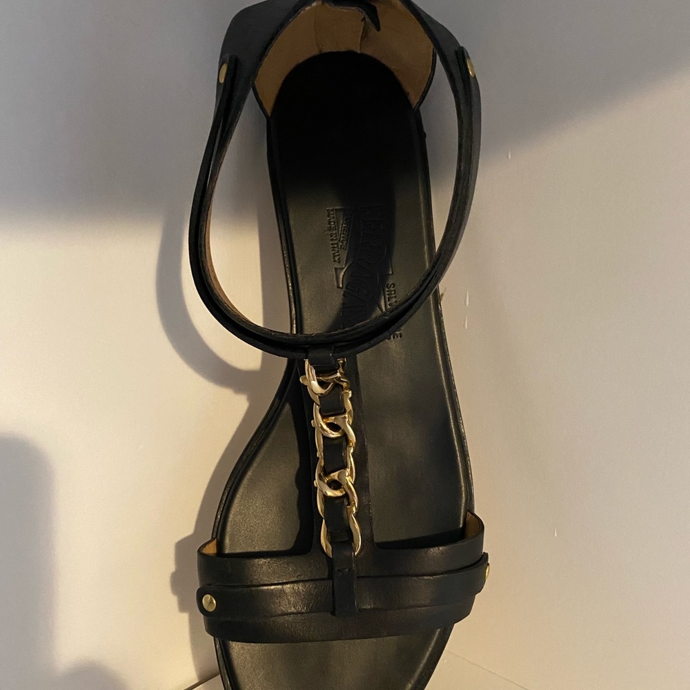 Black leather Salvatore Ferragamo sandals - Picture 8 of 8